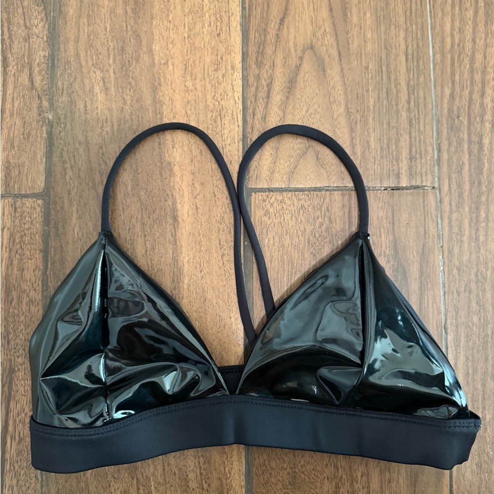 Alo Yoga Black Patent Faux Leather Vinyl Size S Sports Bra
